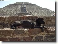 Teotihuacn hlda pyramidy