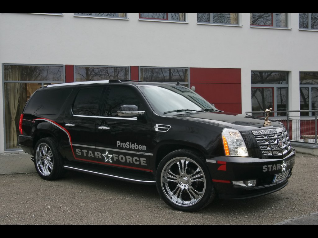 Foto: GeigerCars Star Force Cadillac Escalade Front And Side (2007)