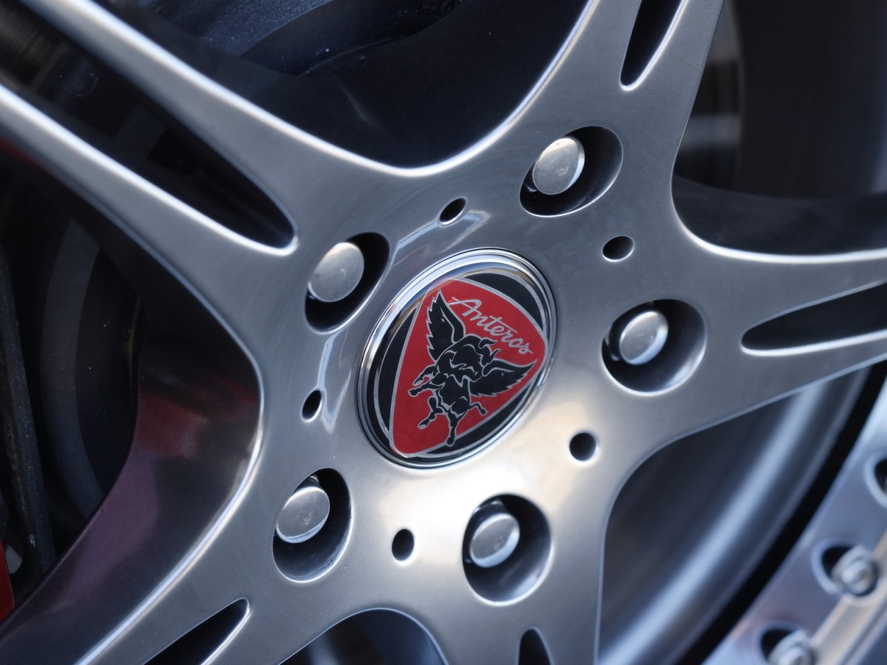 Foto: Anteros XTM Roadster Wheel Emblem (2007)